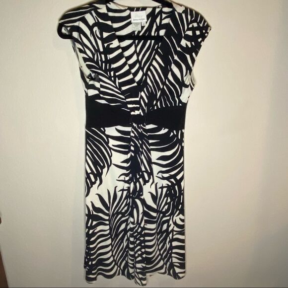 Donna Morgan Zebra Print Dress Sz 6 - Picture 6 of 6